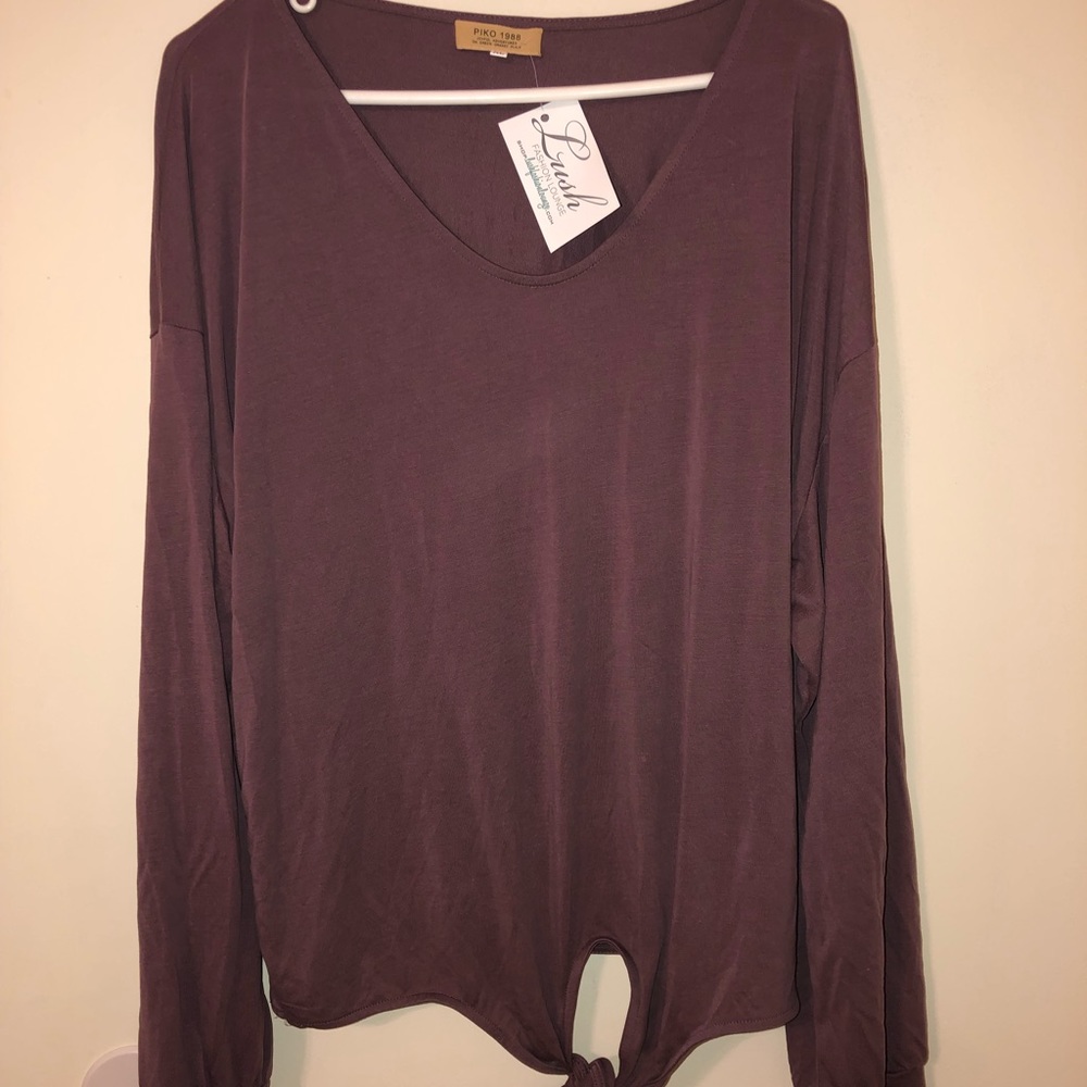 Piko knot top.